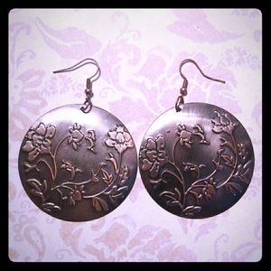 Brown copper round earrings
